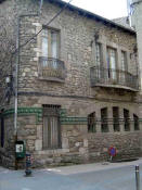CAN SURÍS OÙ MAISON DES NONES (Façade principale) - Rue València, 44 - CAMPRODON (Ripollès)