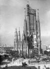 Gaudí: The Sagrada Família in the year 1928