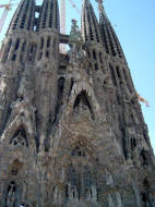 Gaudí: Sagrada Famiília  Pórtico de la fachada de la Natividad