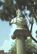 Fux, Busto de Vctor Balaguer Parque de la Ciutadella