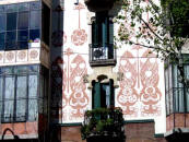 Gallissà:  Casa Llopis (Barcelona)   Esgrafiats dissenyats per Jujol
