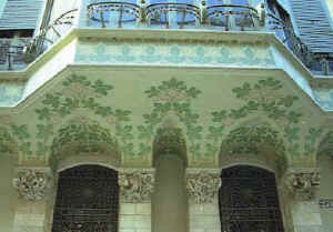 Puig i Cadafalch: Palau Baró de Quadras Dibujo en fachada posterior