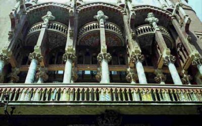 Domènech i Montaner – Palau De La Musica Catalan (Palace of Catalan Music)