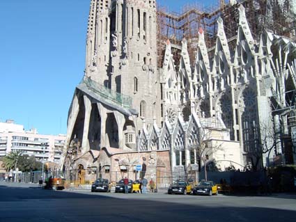 Sagrada Familia Schools