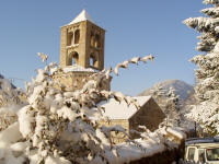Camprodon: El Monestir de Sant Pere a l'hivern