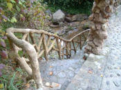 Gaud�: Jardines Artigas,   Escalera de bajada al rio