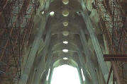 Gaud�: Sagrada Familia -  B�vedas de la nave central