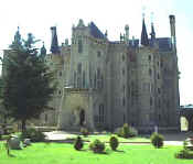 Gaud� Palacio episcopal de Astorga Vista general