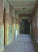 Dom�nech i Montaner:   Reus   Institut Pere Mata   Couloir d'entr�e aux chambres