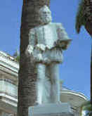 Sitges Monument al Greco detall.JPG (36716 bytes)