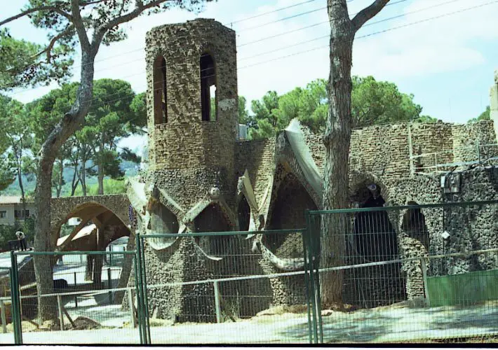 Colonia Guell Crypt