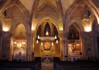 Gaudi Sagrada Familia Cripta bis